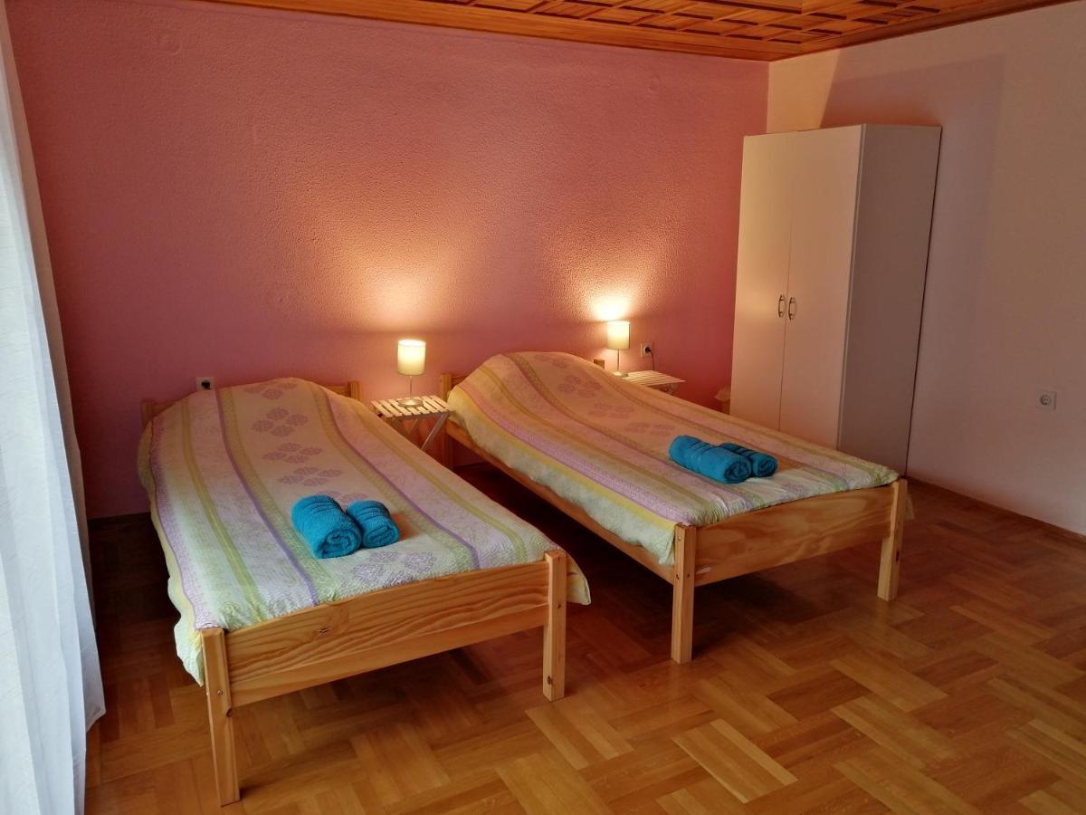 Guesthouse & Restaurant Brisar 1898 Grahovo ob Baci Esterno foto