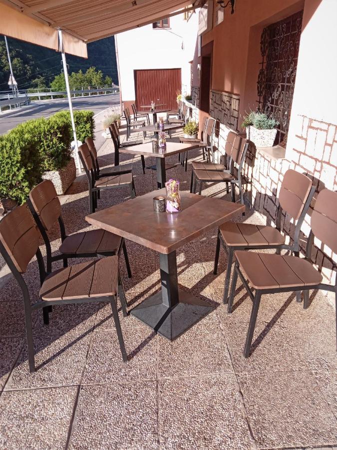 Guesthouse & Restaurant Brisar 1898 Grahovo ob Baci Esterno foto